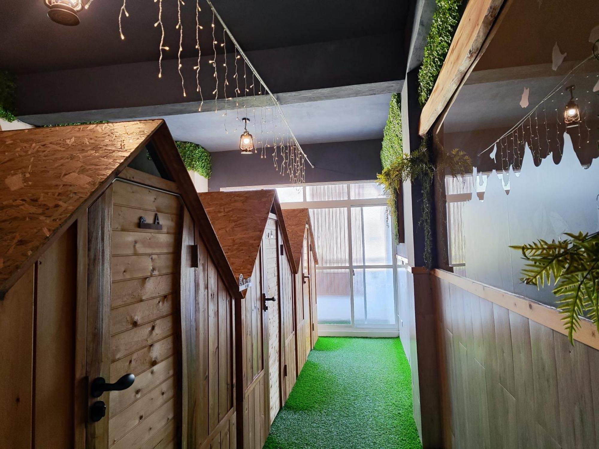 棚棚屋室內帳篷民宿inn Kaohsiung Exteriör bild