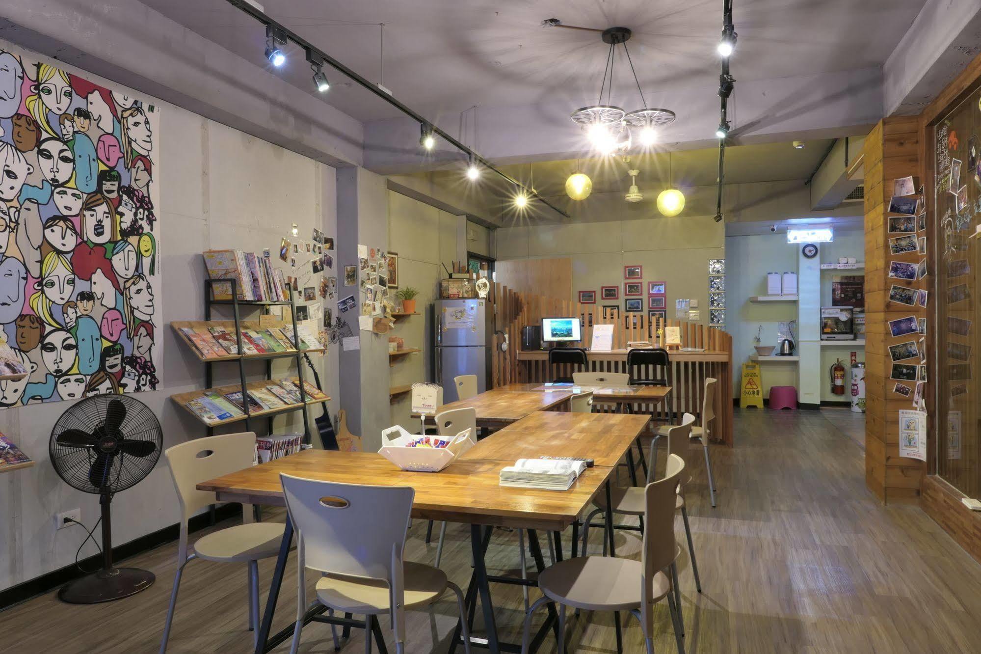棚棚屋室內帳篷民宿inn Kaohsiung Exteriör bild